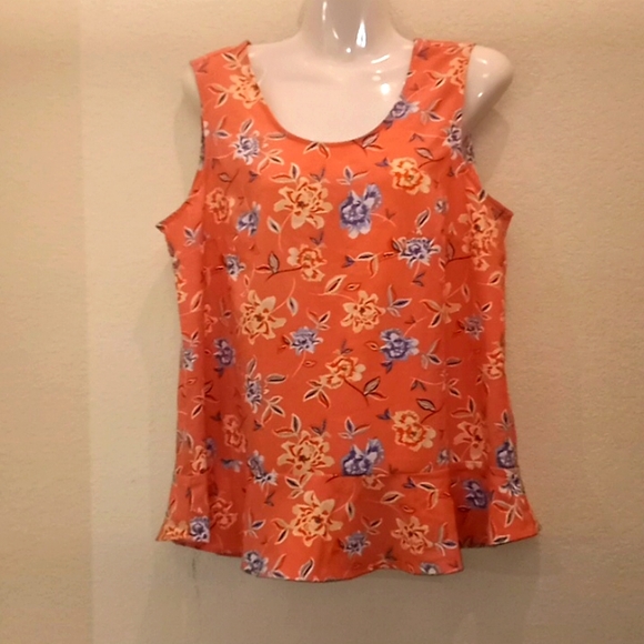 Denim & Co Peach Floral Printed Sleeveless Blouse with Peplum - Picture 4 of 9